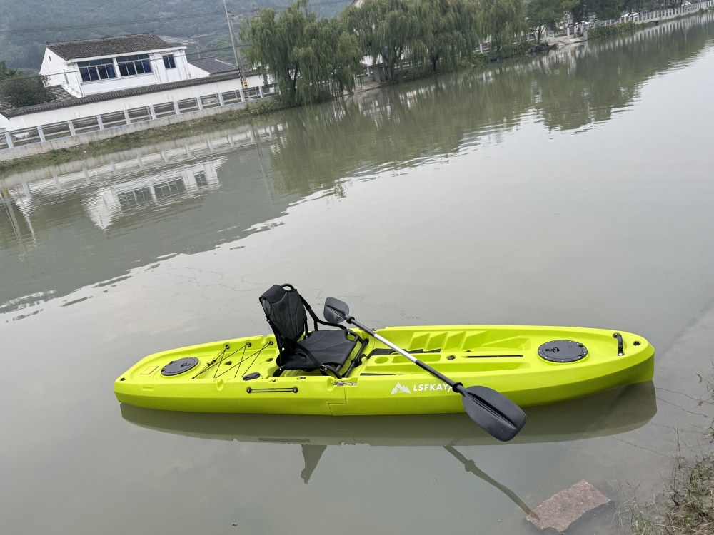 เรือคายัคแบบโมดูลาร์รุ่นใหม่ปี - Fishing Kayak Sit On Top บทวิจารณ์และราคา